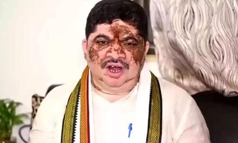 بی جے پی ، مسلمانوں کے نام پر بی سی ریزرویشن بل کو روکنے کی کوشش کر رہی ہے: پونم پربھاکر