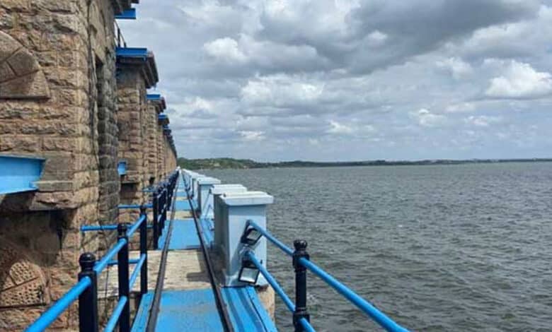 حیدرآباد: عثمان ساگر اور حمایت ساگر کے بہاو میں اضافہ