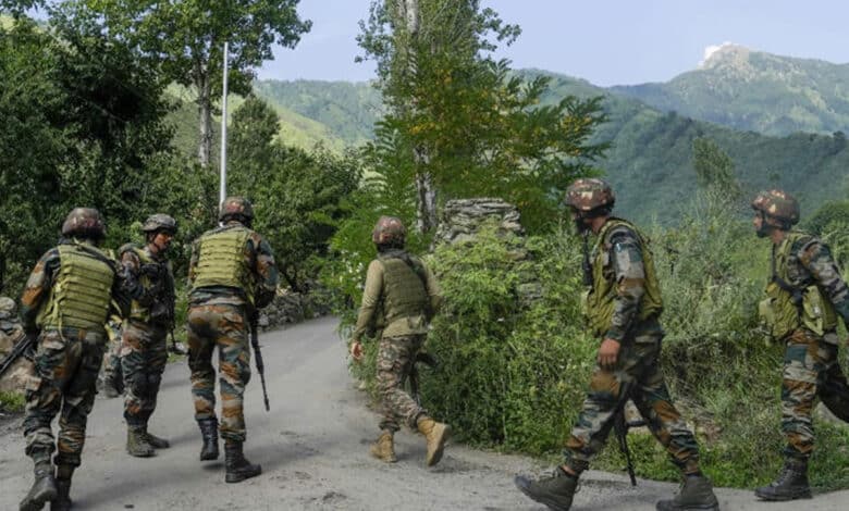 کولگام آپریشن نویں دن میں داخل، 2 جوان جاں بحق، 2 زخمی