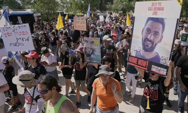 غرہ میں جنگ بندی اور یرغمالی رہا کرانے کا مطالبہ۔  اسرائیل میں ملک گیر ہڑتال۔ ٹرافک درہم برہم