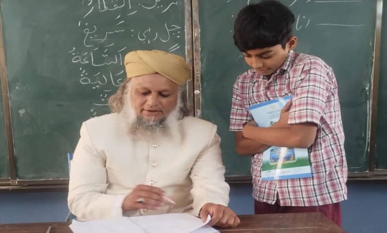 ملک کا مستقبل نوجوانوں کے ہاتھ میں ہے: مولانا مفتی ڈاکٹر حافظ محمد صابر پاشاہ قادری کا آزادی ہند کے موقع پر پیغام