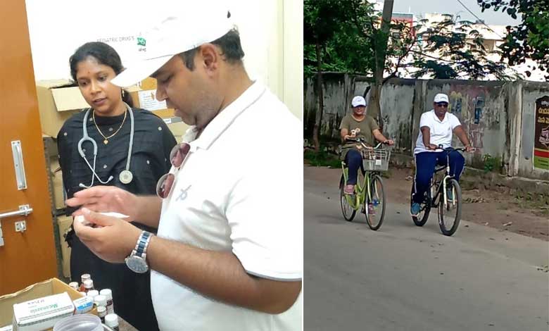 کلکٹر نے سائیکل پر 20 کلومیٹر کا سفر طے کر کے سرکاری اسپتال کا اچانک معائنہ کیا