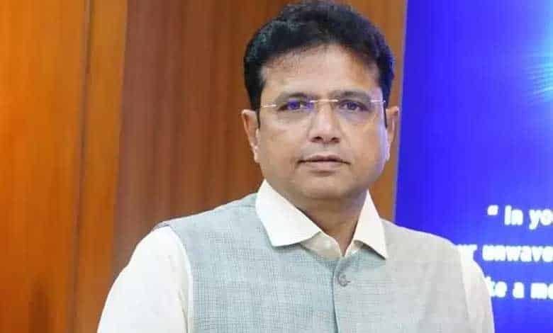 تلنگانہ اسمبلی سیشن میں تمام کو بحث کا موقع دیا جائے گا: سریدھربابو