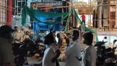 تلنگانہ: مزدوروں نے ٹریفک انسپکٹر پرحملہ کردیا