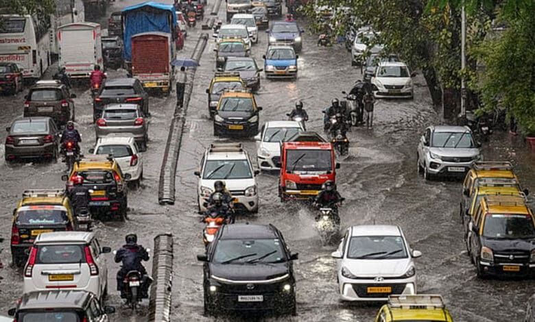 ممبئی میں ہفتے کے آخر پر اورنج الرٹ جاری ، شدید بارش، تیز ہواؤں اور ٹریفک میں خلل کا اندیشہ