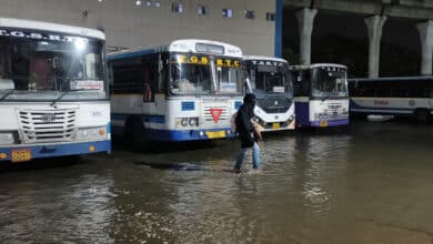 حیدرآباد میں بارش۔ایم جی بی ایس میں پانی داخل، مسافرین کو مشکلات