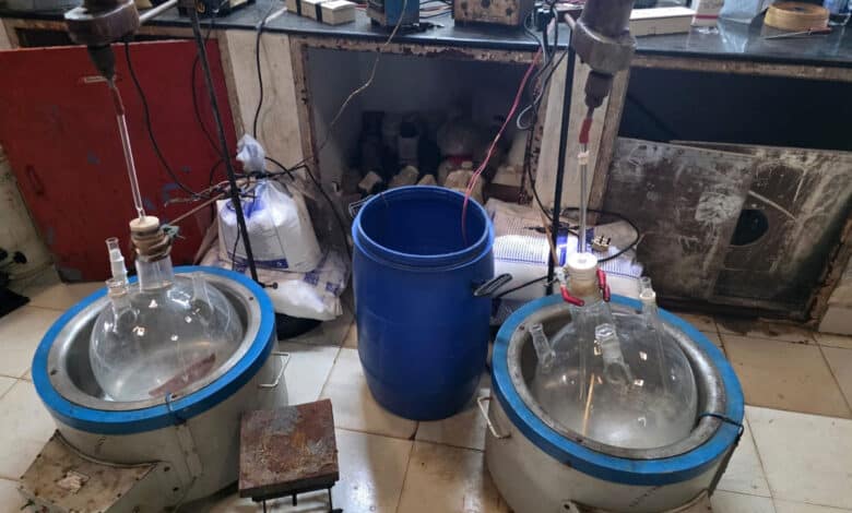 تلنگانہ کے چرلہ پلی میں منشیات کی تیاری کے معاملہ میں گرفتار دو مشتبہ افراد ممبئی منتقل