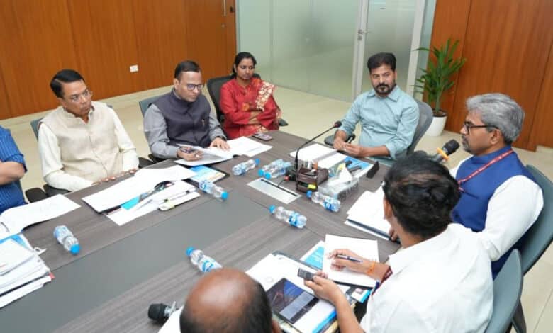 وزیر اعلی تلنگانہ نے وقارآباد سے اے پی کے کرشنا تک نئی ریلوے لائن کے کام جلد شروع کرنے اقدامات کرنے کی ہدایت دی