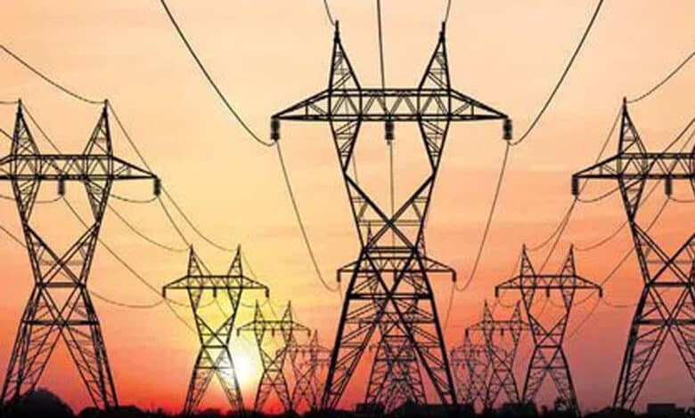 تلنگانہ میں بجلی کی کھپت میں زبردست اضافہ، عہدیداروں کو چوکس رہنے کی ہدایت