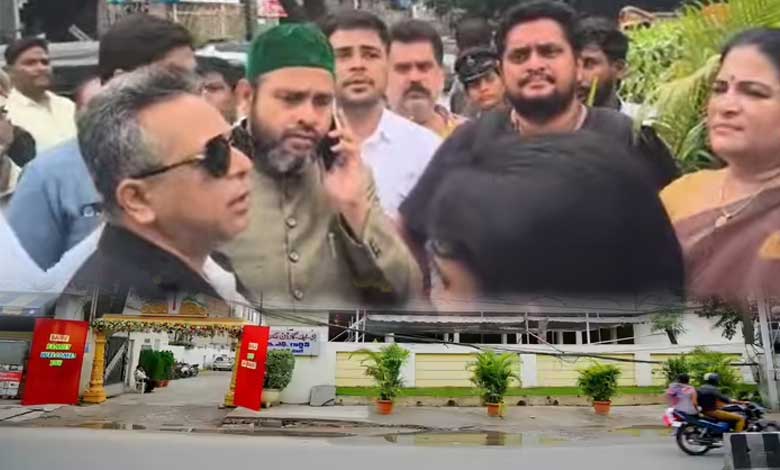 حیدرآباد: ای ایف گارڈن کو ریونیو حکام نے اپنے قبضہ میں لے لیا