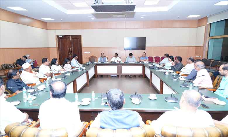 تلنگانہ حکومت اور خانگی کالجس انتظامیہ کے درمیان بات چیت کامیاب، کالجس انتظامیہ نے ہڑتال ختم کی