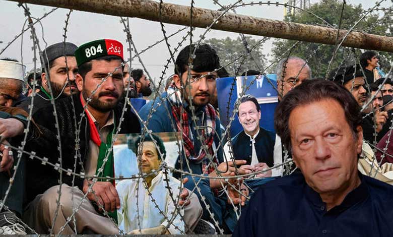 عمران خان کے 17 حامیوں کو 10 سال جیل کی سزا