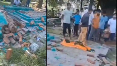 مزار میں توڑ پھوڑ