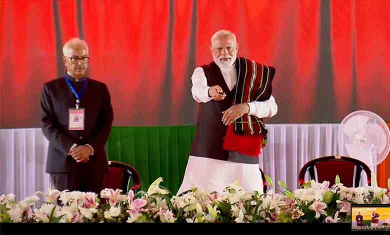منی پور کیلئے 19 ترقیاتی پروجیکٹس کا آغاز، مودی نے امن و خوشحالی کا تیقن دیا