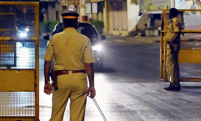 بیف اسمگلنگ کیس دبانے پر مرادآباد میں 10 پولیس والے معطل