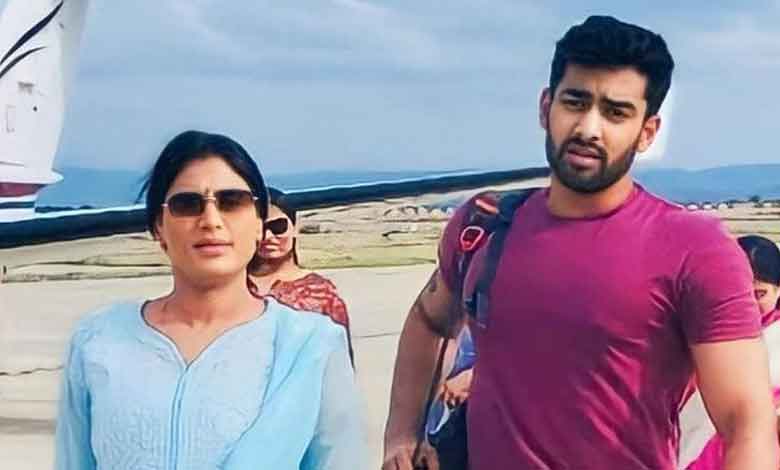 میرا بیٹا موزوں وقت پر سیاست میں آئیگا: شرمیلا