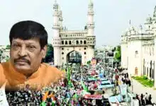 اے چاند کو توڑ کر جوڑنے والے، ہم بھی ٹوٹا ہوا مقدر لئے بیٹھے ہیں