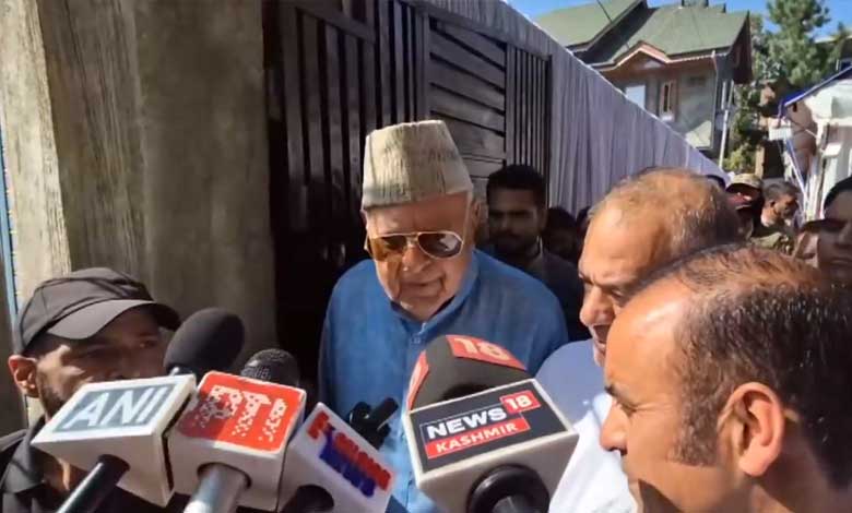 کشمیر کی میوہ صنعت کو دانستہ تباہ نہیں کیا جارہا ہے: فاروق عبداللہ