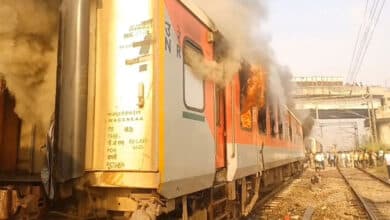 پنجاب میں امرتسر۔سہرسہ غریب رتھ ایکسپریس ٹرین میں آگ، تین جنرل کوچ متاثر