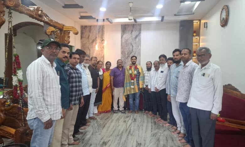 آصف آباد کے نو مقررہ ڈپٹی کلکٹر جی جے جوئل کو میوا کی جانب سے تہنیتی تقریب