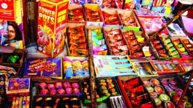 جی ایس ٹی میں کمی، تلنگانہ اور اے پی میں پٹاخوں کی قیمتیں گھٹ گئیں