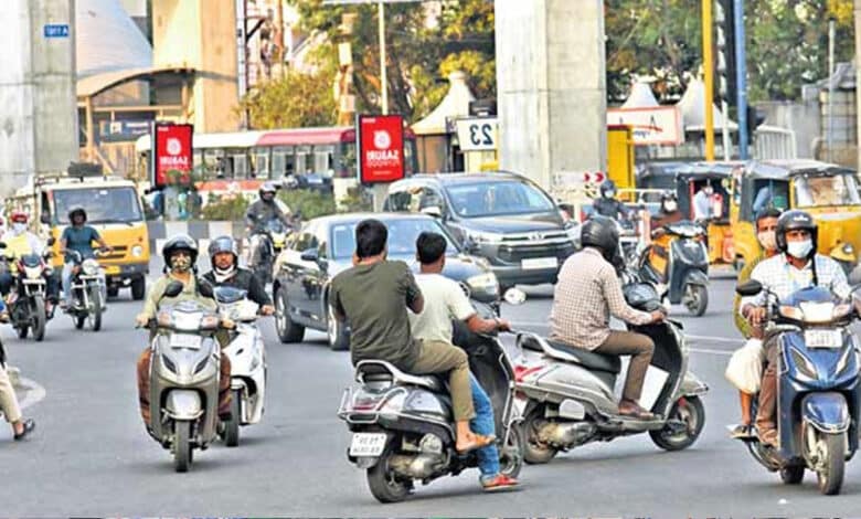 حیدرآباد: تین گھنٹوں میں 6,000 سے زائد ٹریفک قواعد کی خلاف ورزیوں کاانکشاف