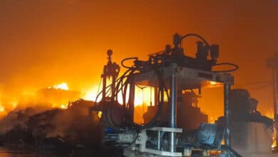 حیدرآباد کے موسی پیٹ میں گودام میں خطرناک آگ لگ گئی