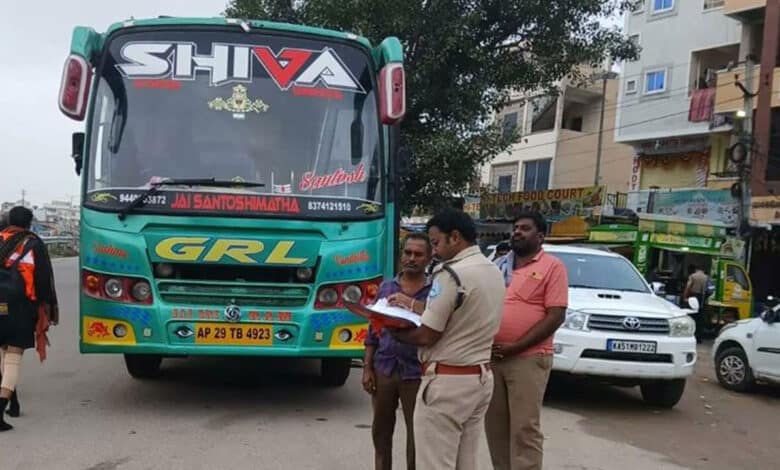 حیدرآباد: قواعد کی خلاف ورزی۔ 9پرائیویٹ ٹراویلس کی بسوں کی خلاف مقدمہ درج