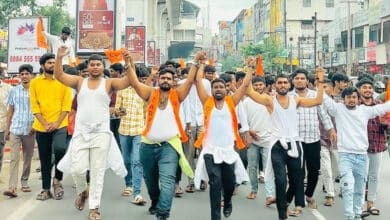 حیدرآباد: اے بی وی پی کا جے این ٹی یو کی مین گیٹ پر احتجاج