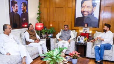 بہار انتخابات: دھرمیندر پردھان نے ایک بار پھر چراغ پاسوان سے ملاقات کی، سیٹوں کی تقسیم پر کشمکش برقرار