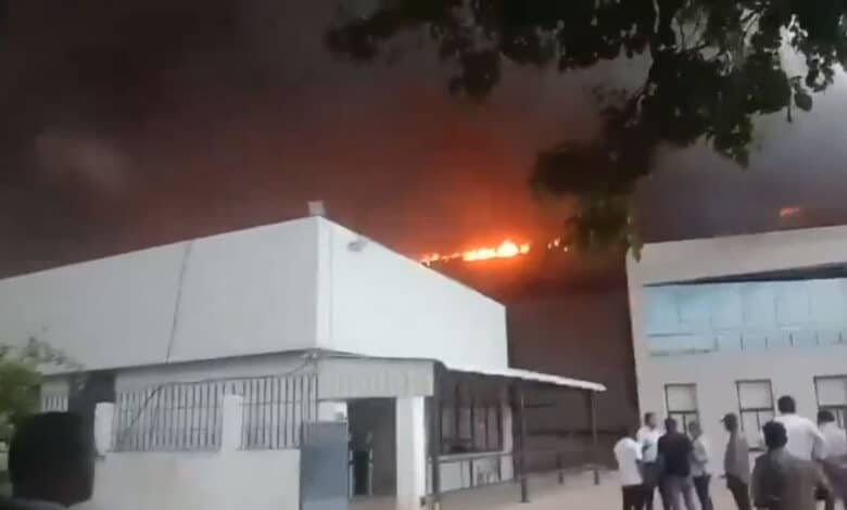 تروپتی کی فیکٹری میں بڑے پیمانہ پرآگ۔پانچ مزدورجھلس گئے