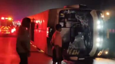 اے پی: بس الٹ گئی۔10افرادزخمی