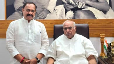 مہیش کمار گوڑ نے کھرگے کی عیادت کی