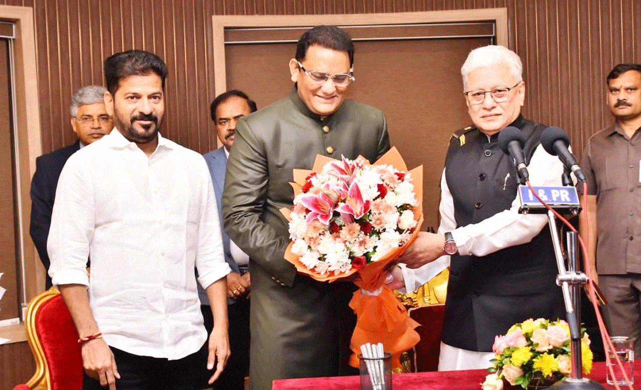 محمد اظہر الدین نے وزیر کے طور پر لیا حلف ، تلنگانہ کابینہ میں واحد مسلم وزیر