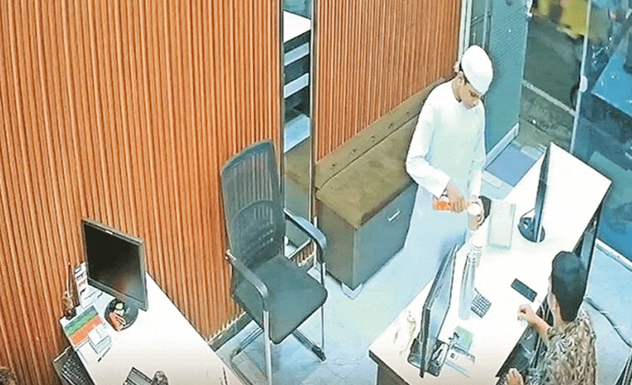 دبیر پورہ میں حیران کن واقعہ،مفت جوس پینے سے 13 افراد کئی گھنٹوں تک حالت نیند میں چلے گئے