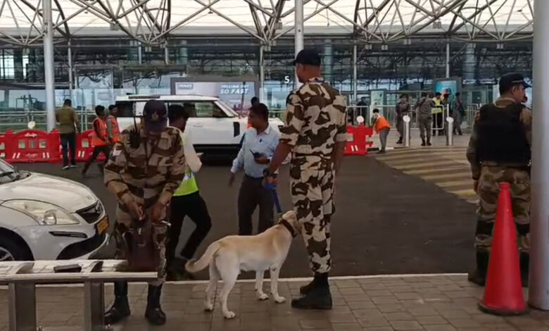 شمس آباد ایئرپورٹ کو بم دھماکے کی ای میل، سیکیورٹی ہائی الرٹ پر