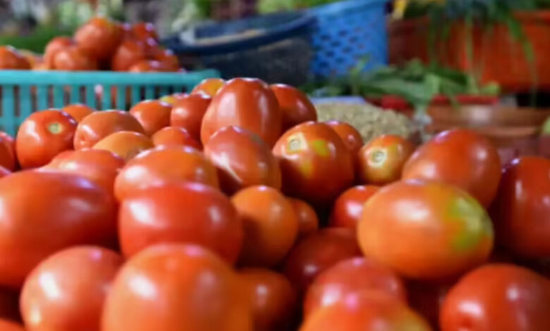 اے پی کے چتور میں ٹماٹر کی قیمت 60روپئے فی کلو تک پہنچ گئی