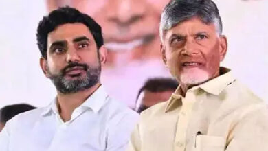 یوم دستور کے موقع پر وزیراعلیٰ چندرابابو نائیڈو اور وزیر نارا لوکیش کی جانب سے عوام کو مبارکباد