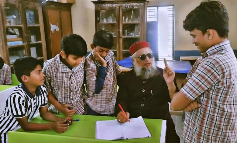 تعلیم و تربیت کا رشتہ بحال کرنا وقت کی اہم ضرورت — مولانا صابر پاشاہ قادری