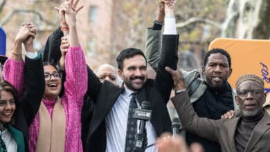 ٹرمپ کی مخالفت کے باوجود زہران ممدانی نیو یارک کے پہلے مسلم میئر منتخب، غزالہ ہاشمی نے بھی تاریخ رقم کی