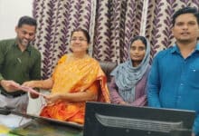 ضلعی عہدیدار محکمہ اقلیتی بہبود، محبوب نگر آر۔ اِندرا نے لیا جائزہ