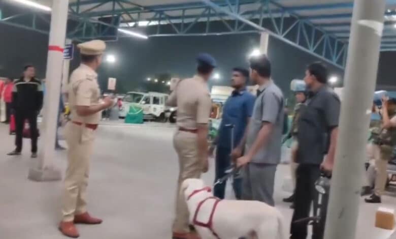 دہلی دھماکہ کے بعد ورنگل ریلوے اسٹیشن پر سخت سیکوریٹی چیکنگ