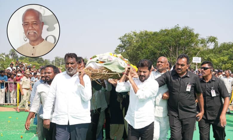 مشہور تلگو شاعر ومصنف آندے سری کی آخری رسومات اد اکردی گئیں