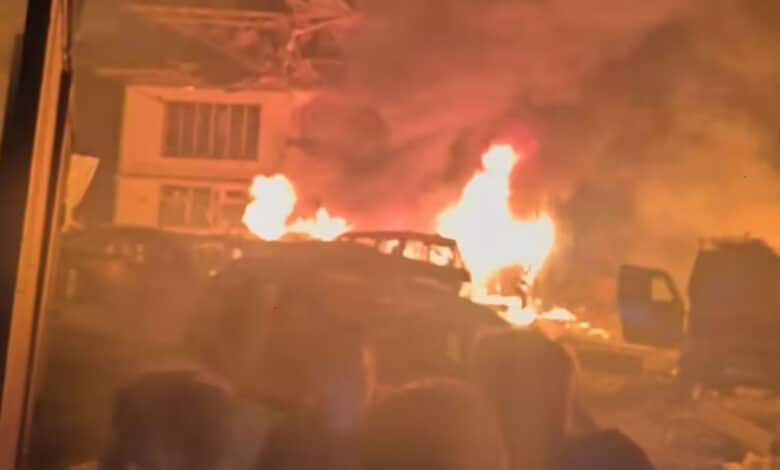 نوگام پولیس اسٹیشن میں دھماکہ 9 افراد ہلاک، 30 زخمی، متعدد گاڑیاں راکھ کے ڈھیر میں تبدیل