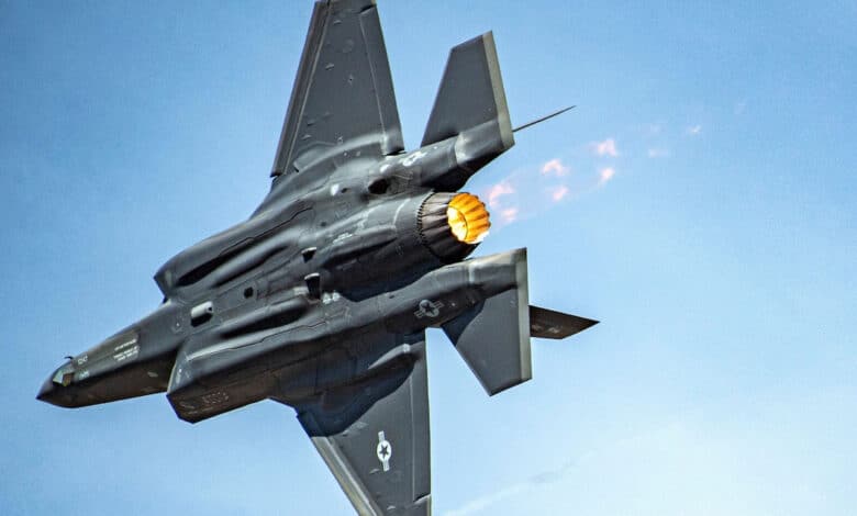 ٹرمپ ممکنہ طور پر سعودی عرب کو ایف-35 لڑاکا طیارے بیچ سکتے ہیں: امریکی اہلکار