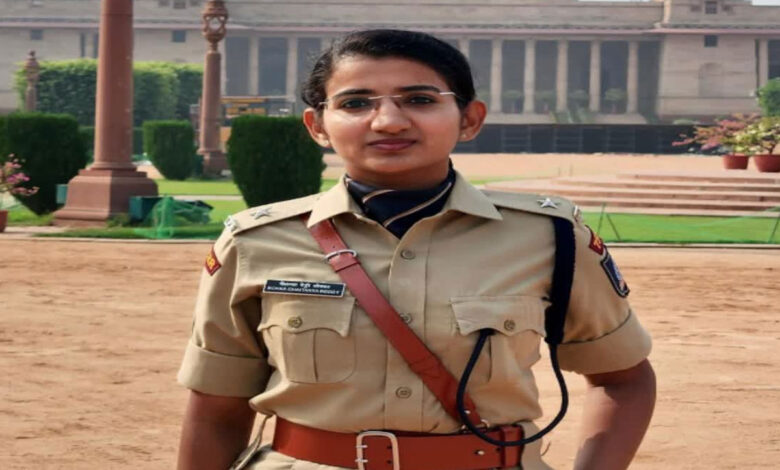خاکی وردی سے لگاؤ نے انہیں آئی پی ایس بنا دیا،تلنگانہ کے کاماریڈی سب ڈیویژن کی اے ایس پی چیتنیہ ریڈی کی کہانی