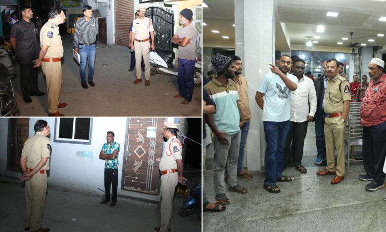 حیدرآباد کے پولیس کمشنر سجنار کی رات میں خصوصی گشت؛ لنگر حوض اور ٹولی چوکی میں روڈی شیٹروں کے گھروں کا معائنہ