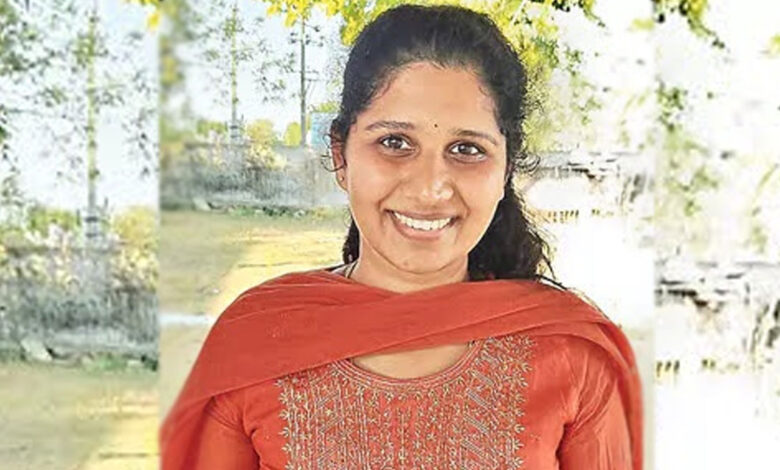 تلنگانہ میں پنچایت انتخابات: امریکہ سے آئے سسرکے ڈالے گئے ووٹ کی بدولت بہو کامیاب