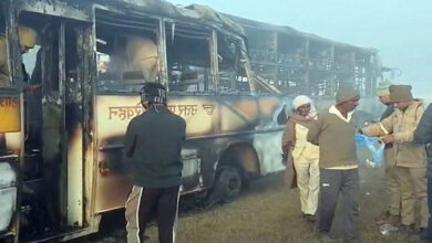 دہلی–آگرہ ایکسپریس وے پر دھند کے باعث خوفناک حادثہ، 4 افراد زندہ جل کر ہلاک