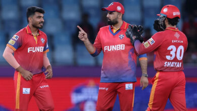 انٹرنیشنل لیگ ٹی 20 :دبئی کیپیٹلز نے پلے آف مرحلے کیلئے کوالیفائی کرلیا،جہانگیر اور کاکس کی عمدہ کارکردگی